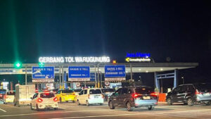 Volume lalu lintas di ruas Tol Surabaya–Mojokerto (Sumo) Jawa Timur meningkat 25,3 persen selama periode H-10 hingga H-2 Idul Fitri 1447 Hijriah.