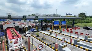 Kendaraan di Tol mengalami peningkatan yang sangat signifikan.