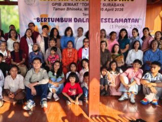 Perayaan Paskah Padang 2026 yang diselenggarakan oleh Jemaat GPIB Torsina Surabaya pada Minggu (5/4/2026).