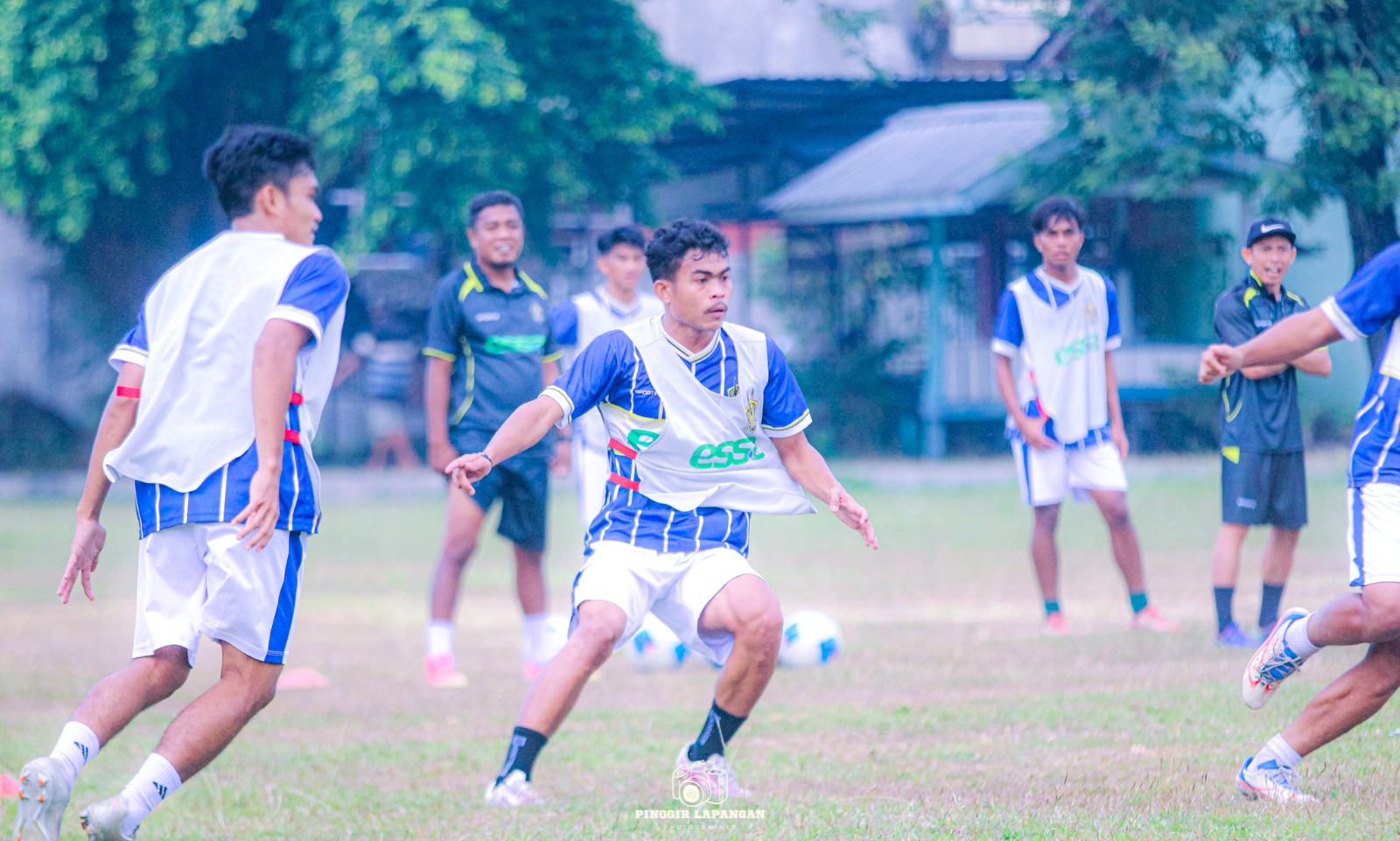 Pemain Celebest saat berlatih sebagai persiapan menghadapi Persebi Boyolali.