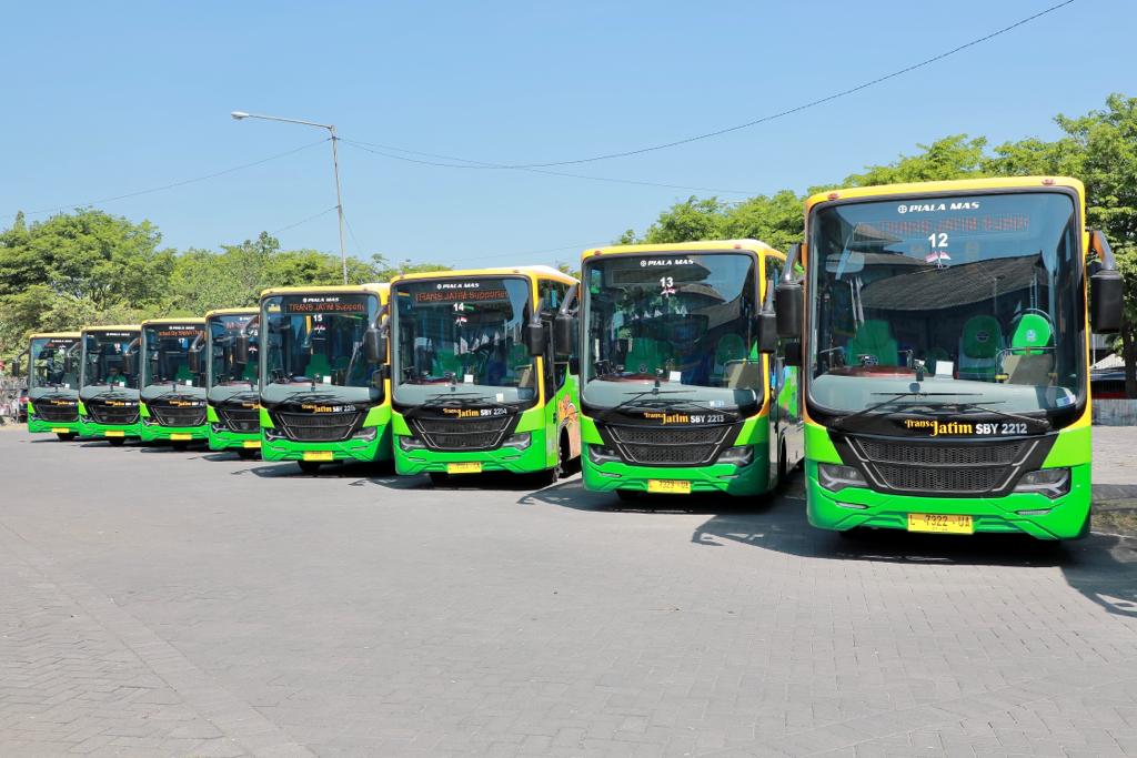 Gubernur Jawa Timur Khofifah Indar Parawansa menggratiskan penumpang Bus Trans Jatim selama satu hari untuk memperingati Hari Perhubungan Nasional (Harhubnas) 2026. (foto: traveloka)