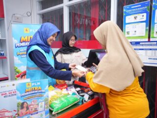 Sambut Hari Sumpah Pemuda, Wamendes Tinjau KDKMP di Klaten, Sinergi PLN Dukung Penguatan Ekonomi Desa melalui Kemitraan Layanan Pembayaran Listrik